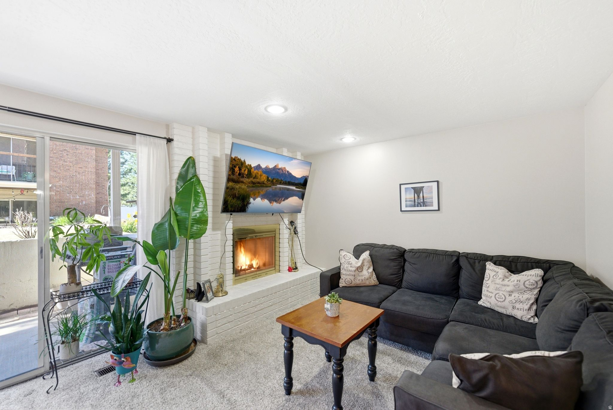 COTTONWOOD HILLS - Residential