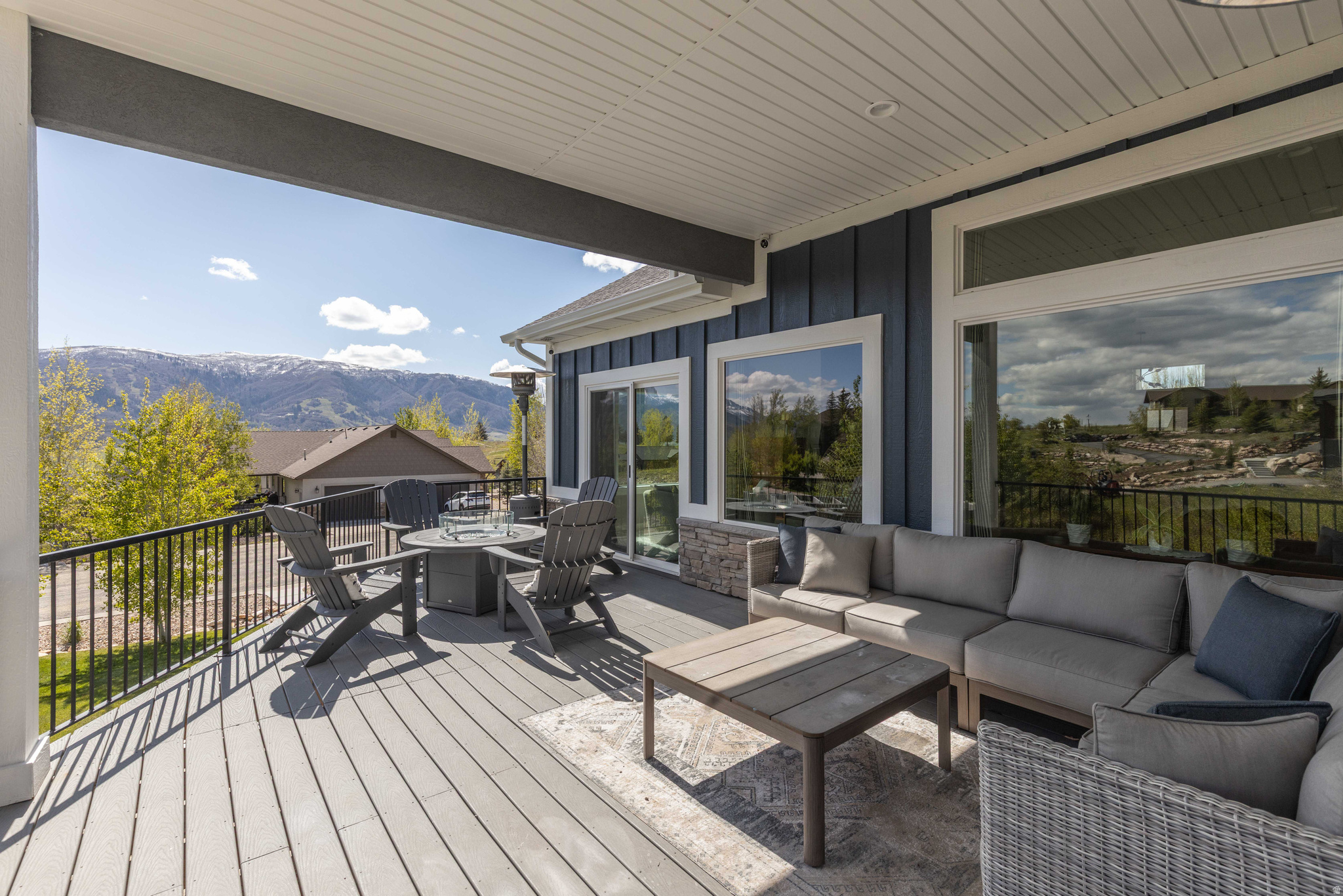 ELKHORN - Residential