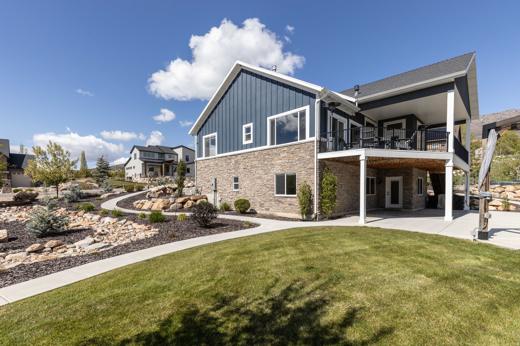 ELKHORN - Residential