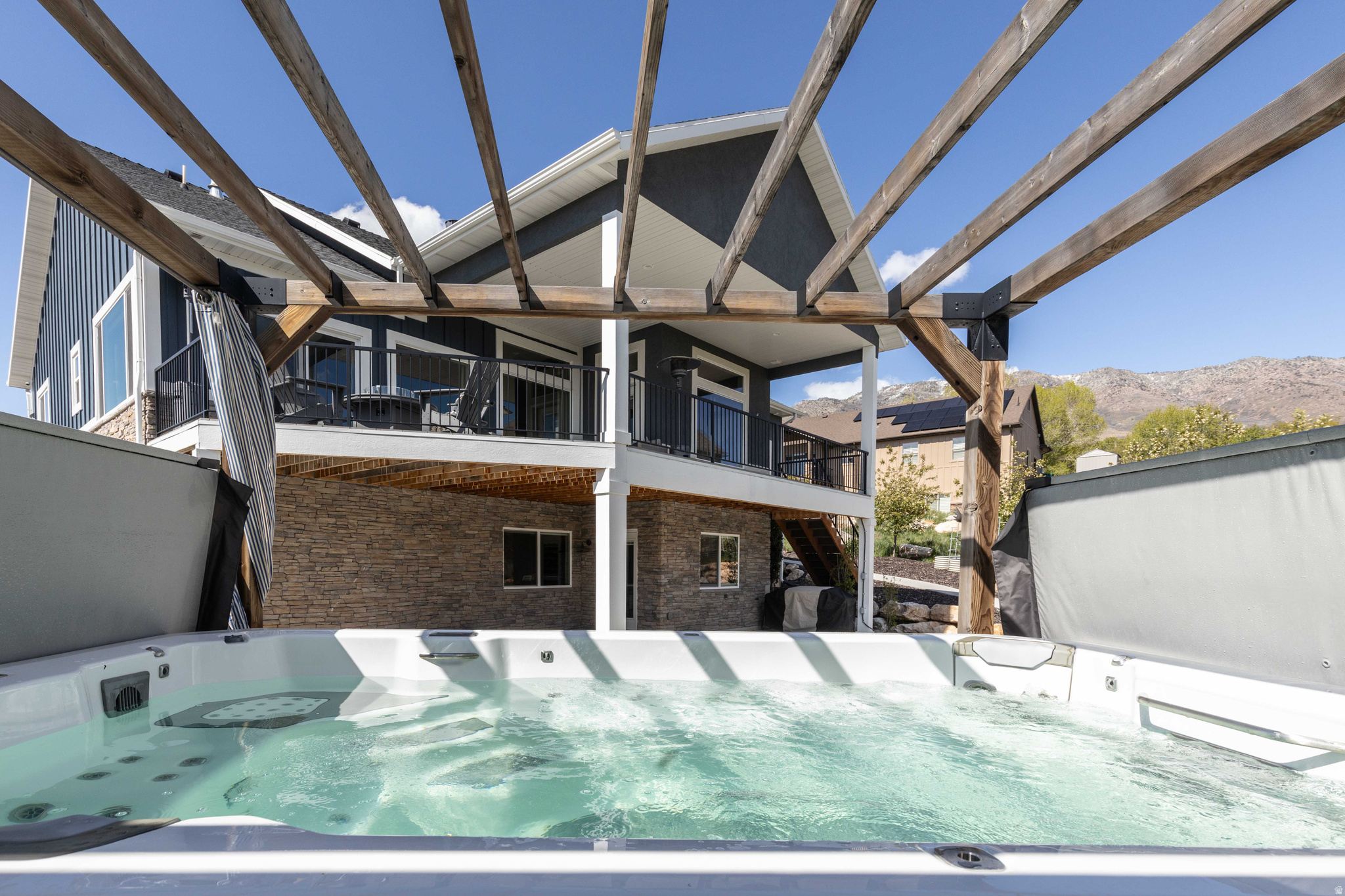 ELKHORN - Residential