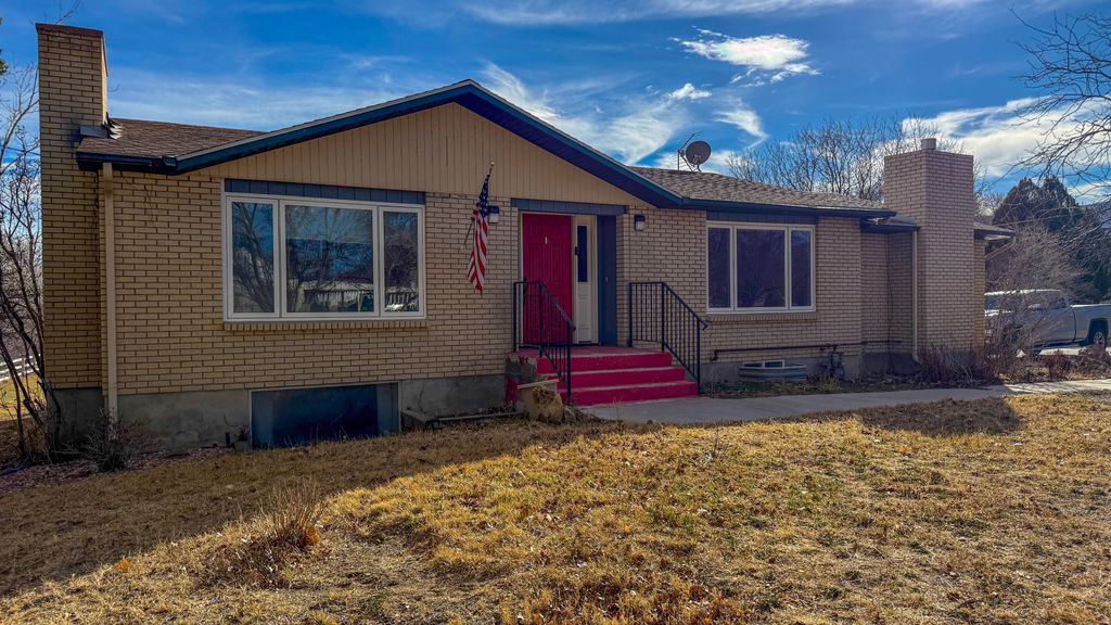 Photo of 290 E STATE ROAD 29, Orangeville, UT 84537 (MLS # 2143367)