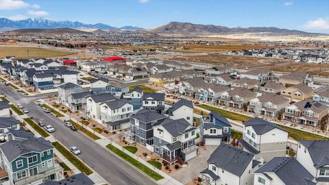 Tiny photo for 174 E POLARIS DR, Saratoga Springs, UT 84045 (MLS # 2127916)