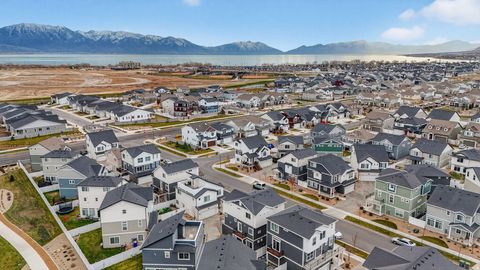 Tiny photo for 174 E POLARIS DR, Saratoga Springs, UT 84045 (MLS # 2127916)