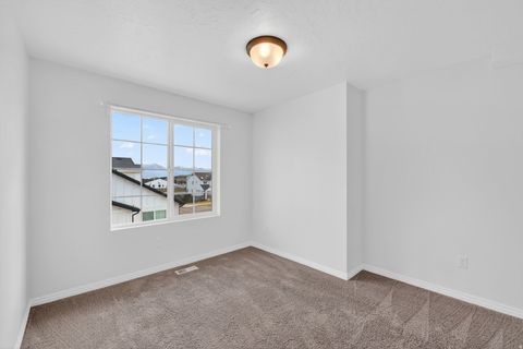 Tiny photo for 174 E POLARIS DR, Saratoga Springs, UT 84045 (MLS # 2127916)