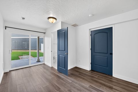 Tiny photo for 174 E POLARIS DR, Saratoga Springs, UT 84045 (MLS # 2127916)