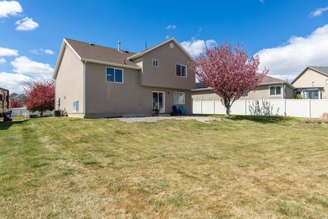 Tiny photo for 1934 N TRELLIS PL W, Saratoga Springs, UT 84045 (MLS # 2149756)