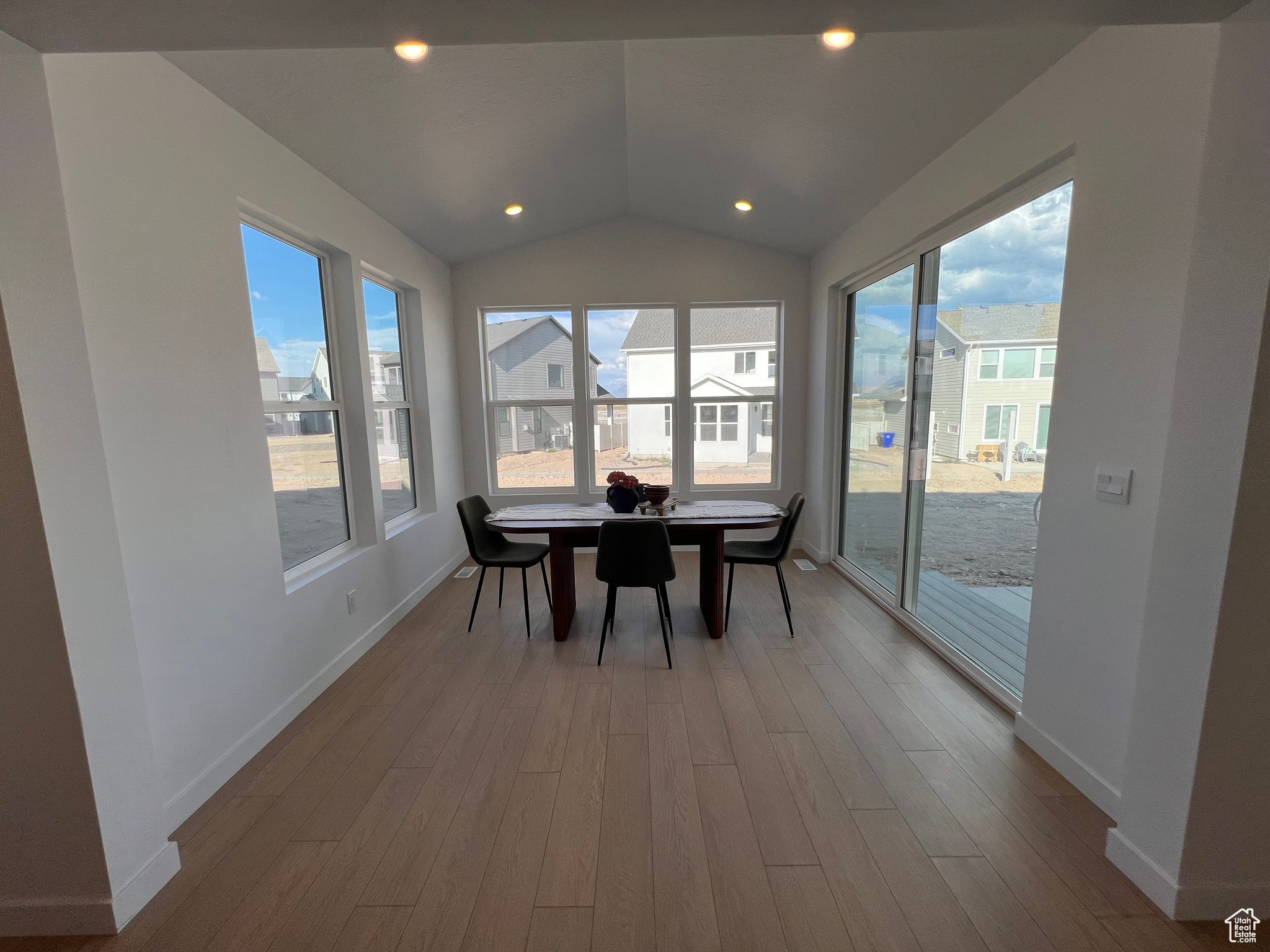 FIREFLY - Residential