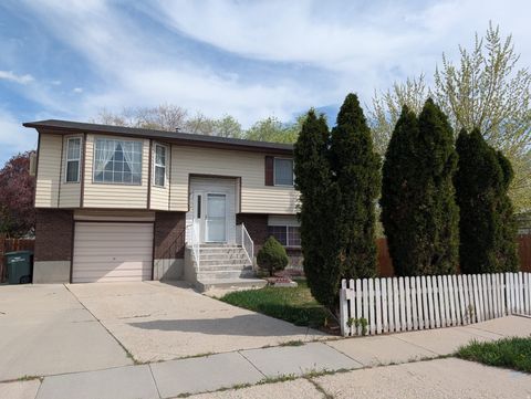 Tiny photo for 3067 S MAXINE ST, West Valley City, UT 84120 (MLS # 2146856)
