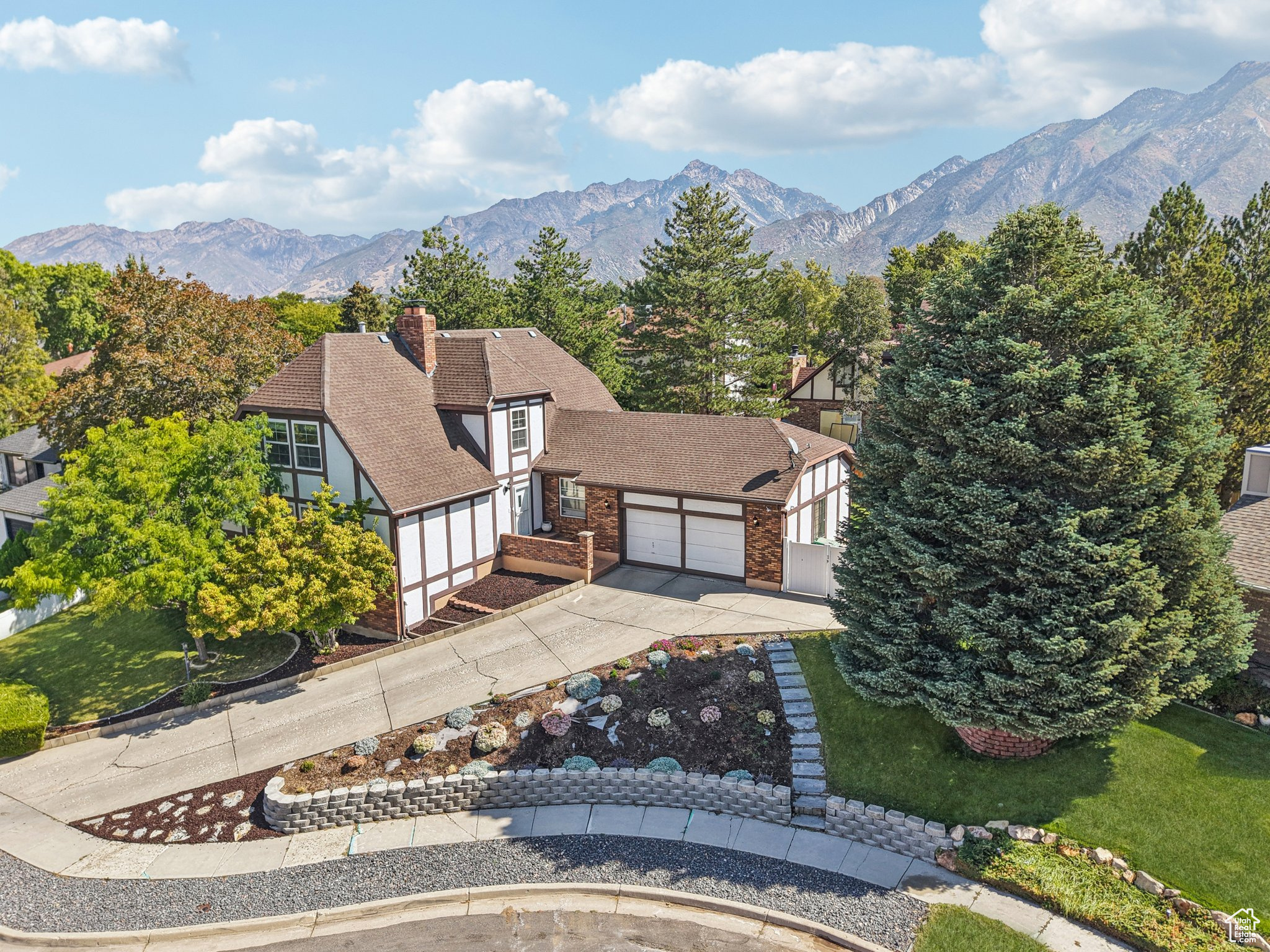 BERG ESTATES - Residential