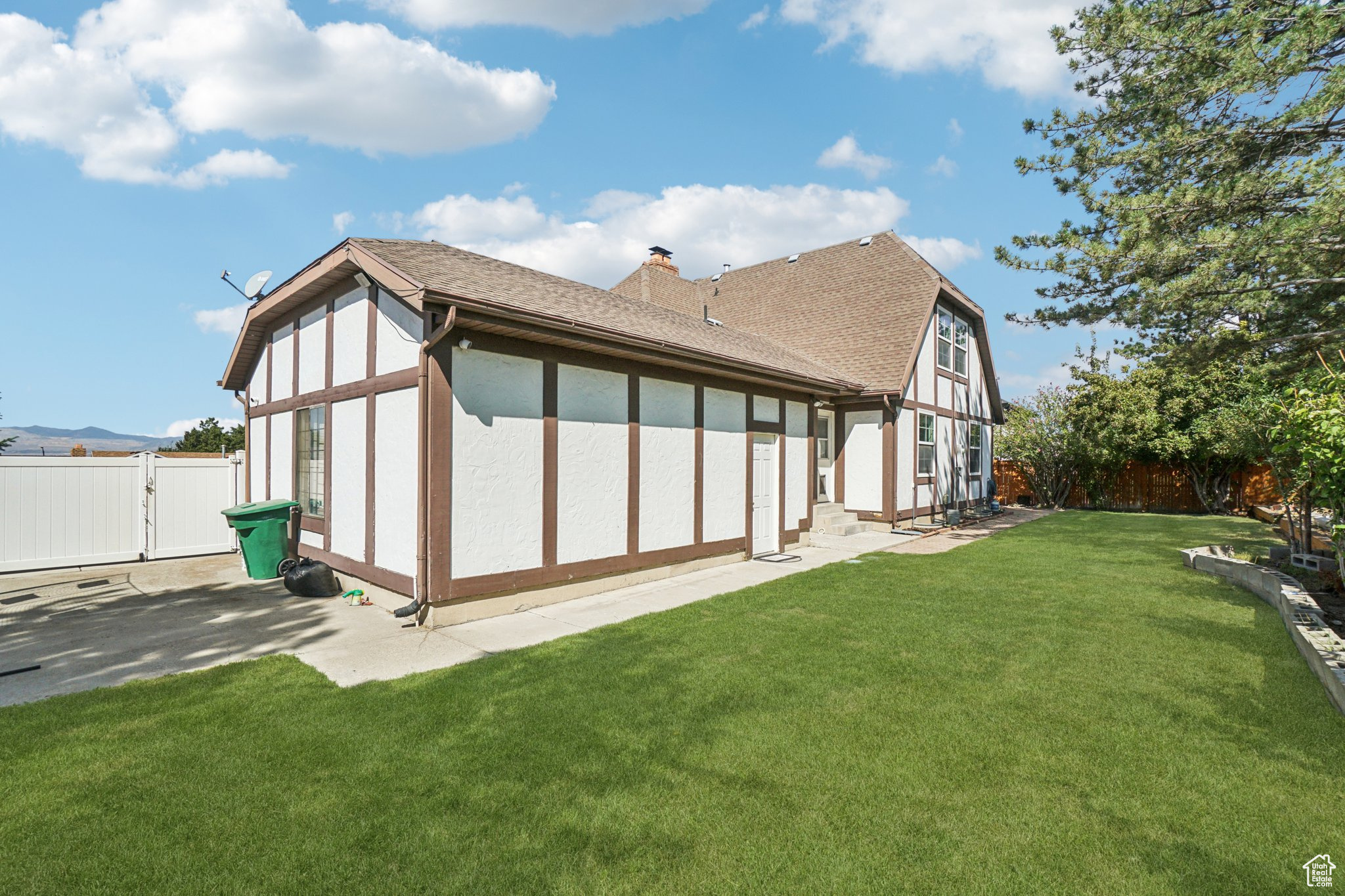 BERG ESTATES - Residential