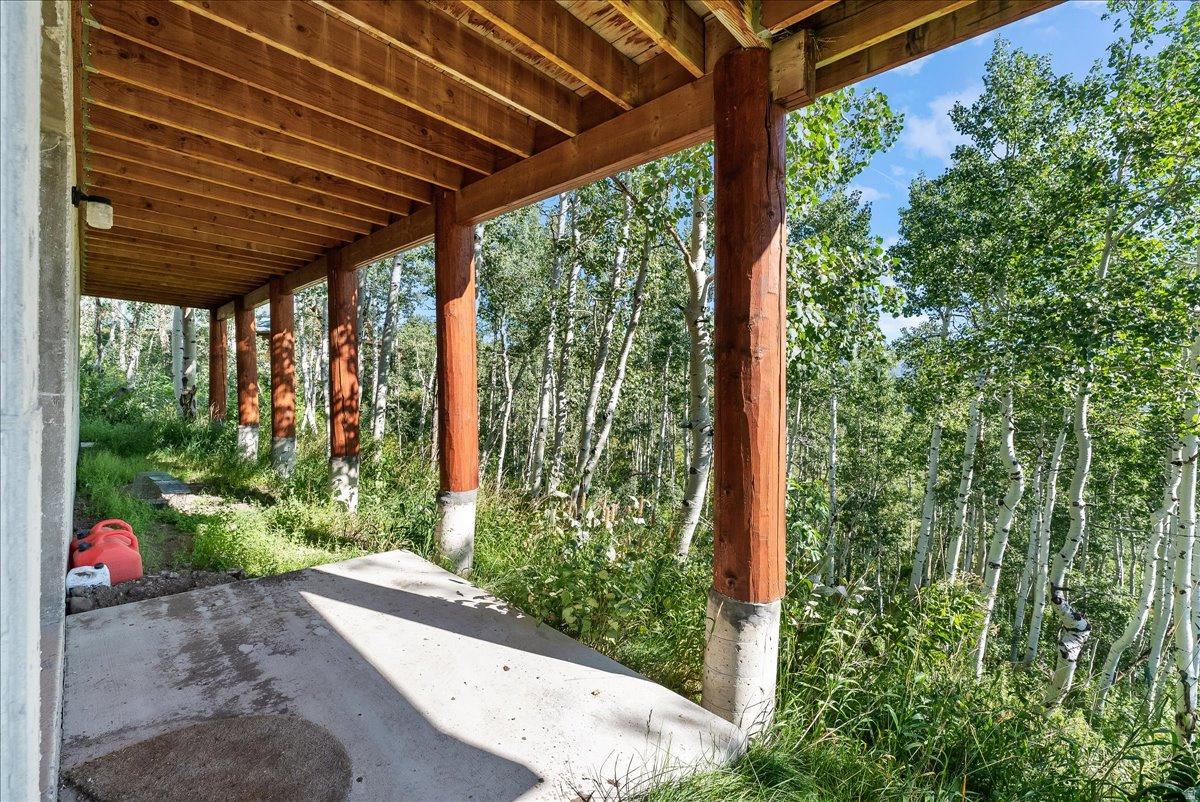 PINE MEADOW RANCH - Residential