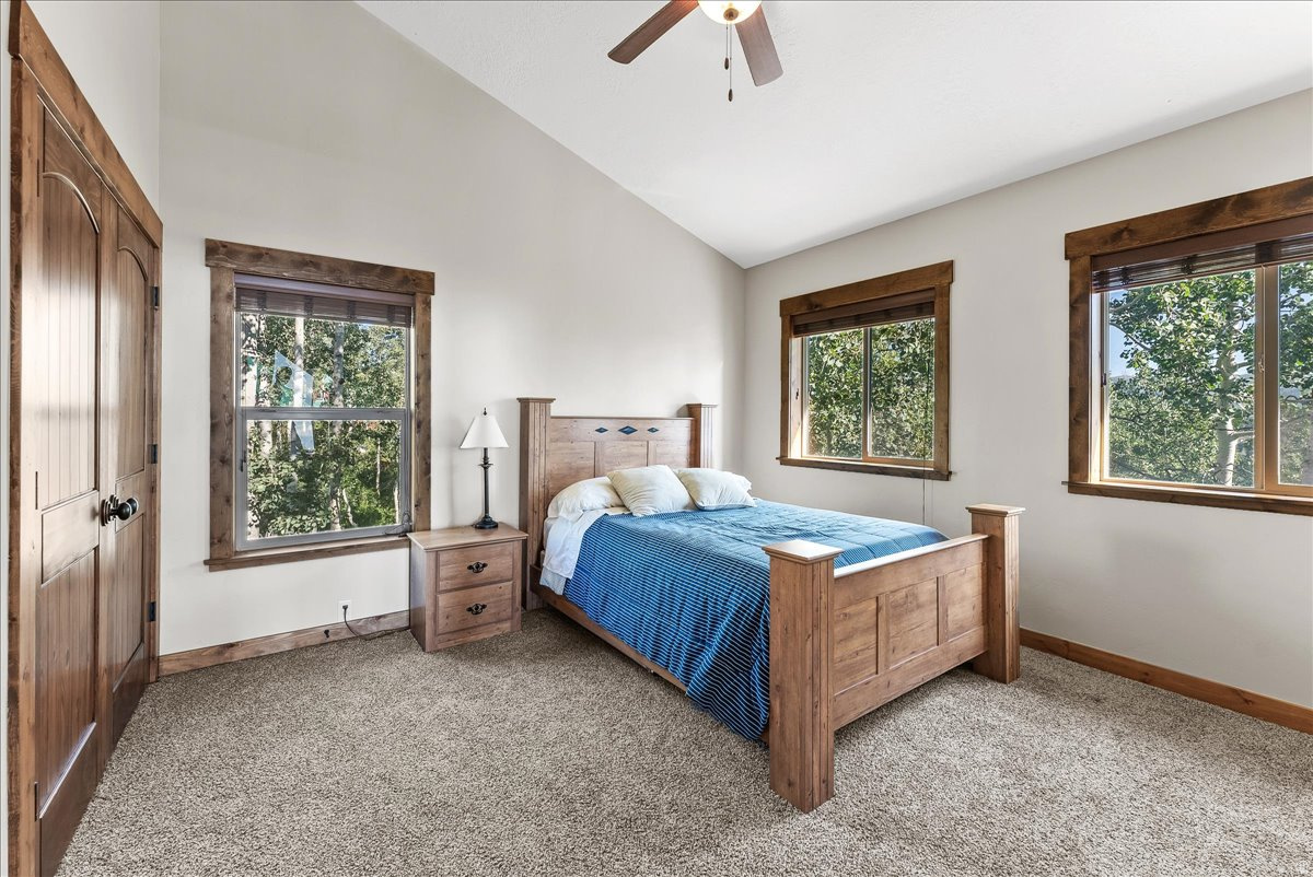 PINE MEADOW RANCH - Residential
