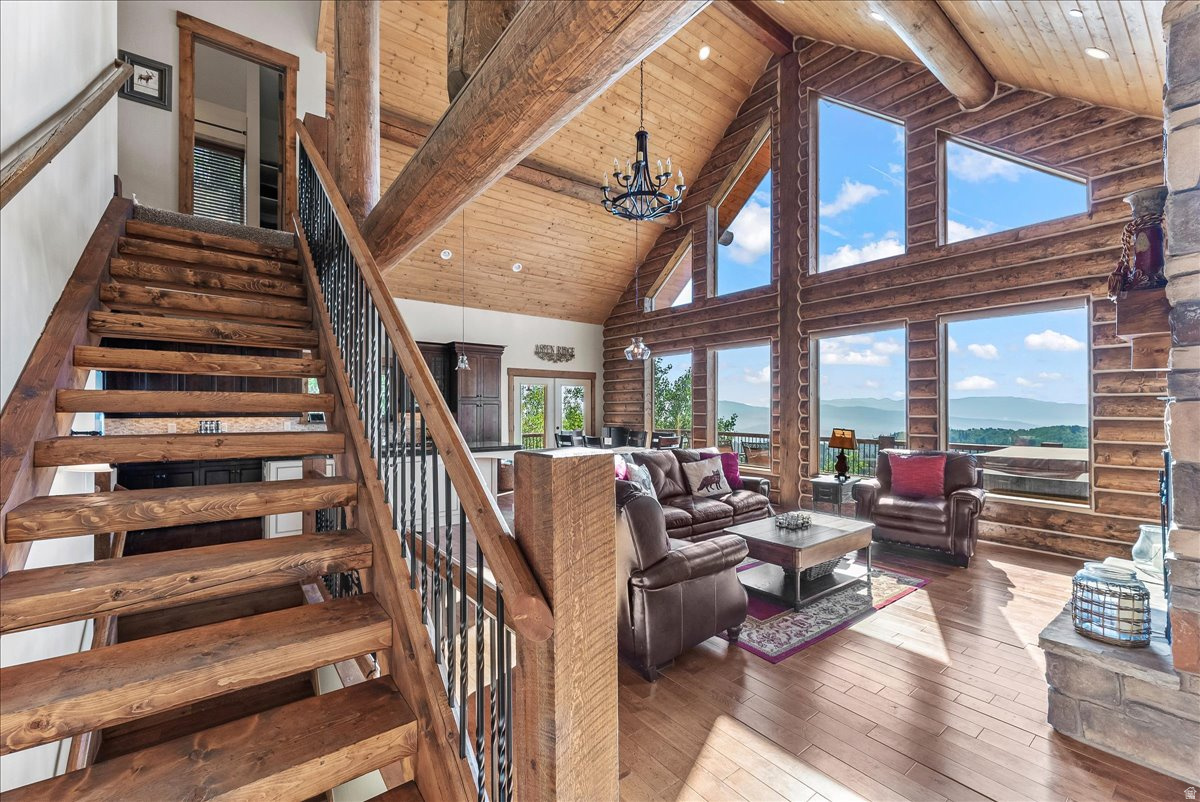 PINE MEADOW RANCH - Residential