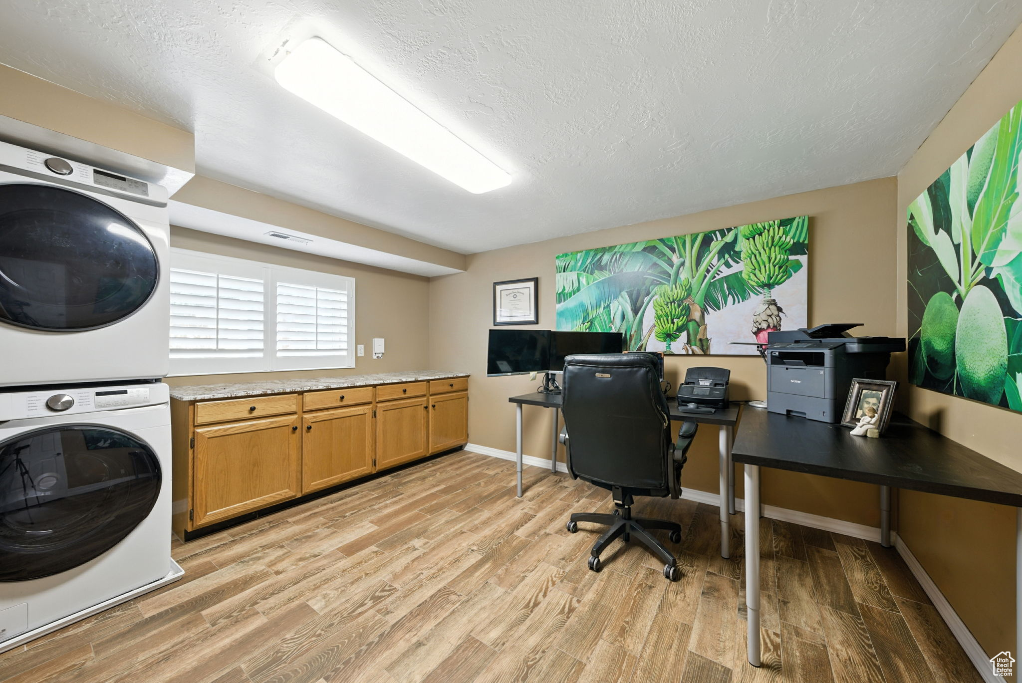 SOUTH JORDAN HEIGHTS - Residential