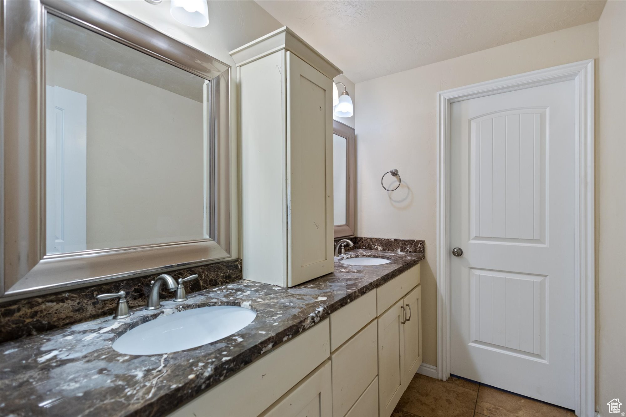 FLAT IRON MESA SUB - Residential