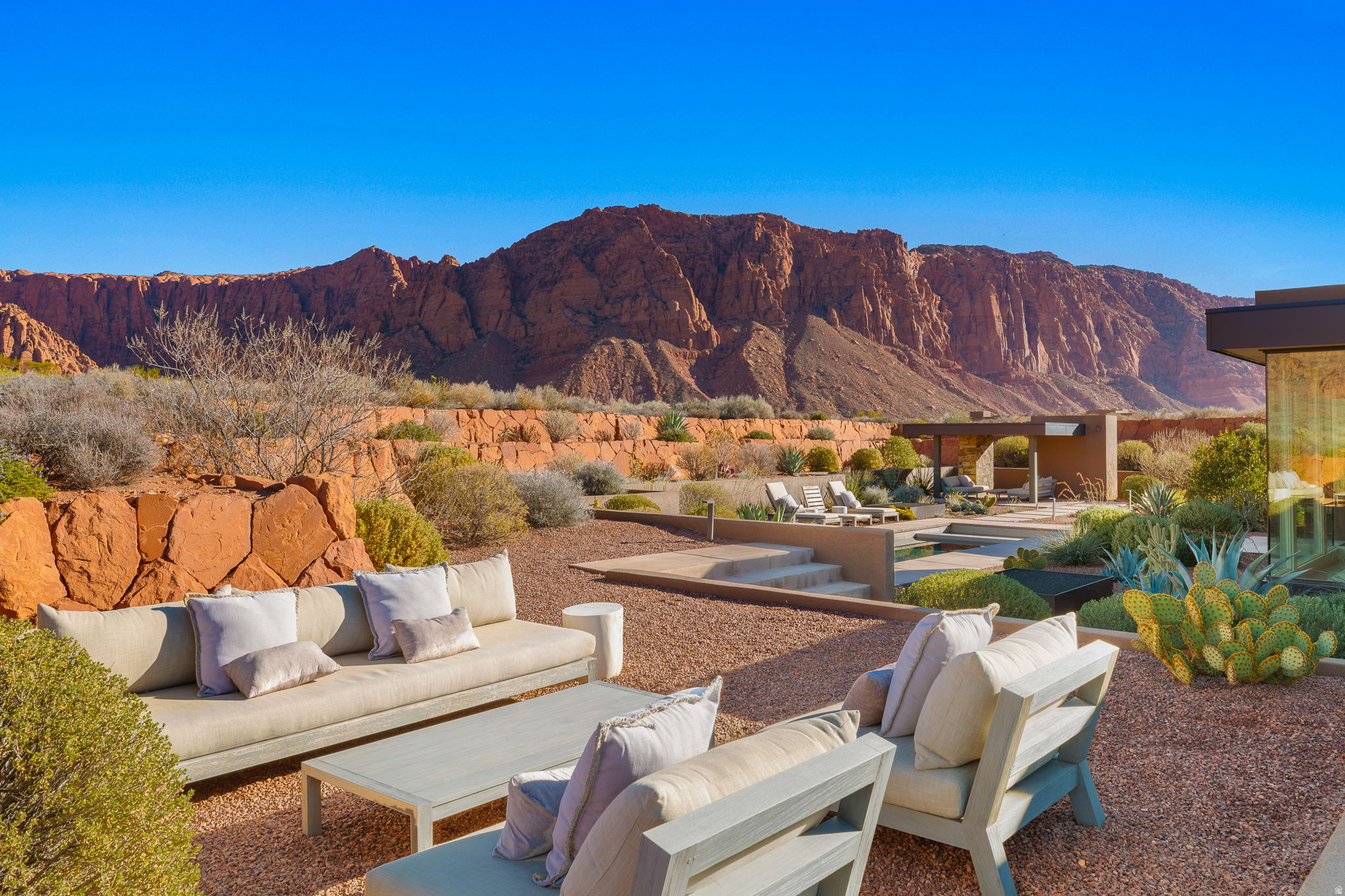 SHONTO POINT 18 - Residential