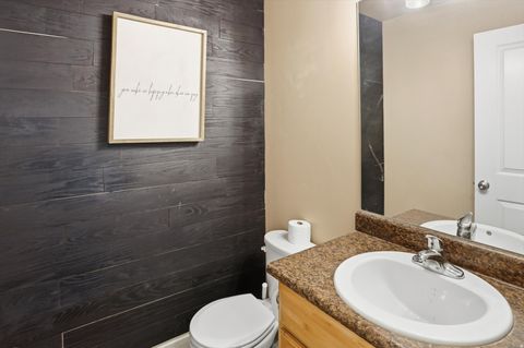 Tiny photo for 696 N DEVONSHIRE DR, Saratoga Springs, UT 84045 (MLS # 2141760)