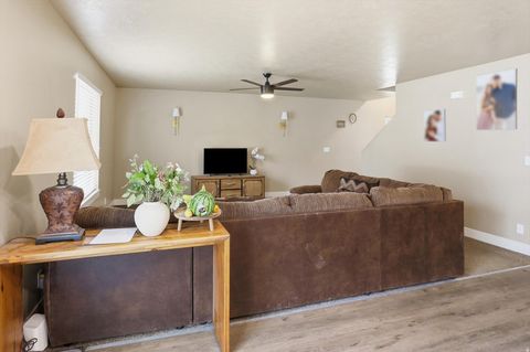 Tiny photo for 696 N DEVONSHIRE DR, Saratoga Springs, UT 84045 (MLS # 2141760)