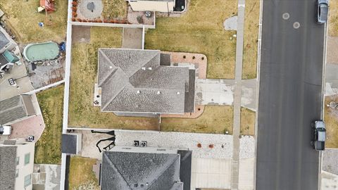 Tiny photo for 696 N DEVONSHIRE DR, Saratoga Springs, UT 84045 (MLS # 2141760)