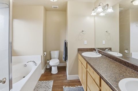 Tiny photo for 696 N DEVONSHIRE DR, Saratoga Springs, UT 84045 (MLS # 2141760)