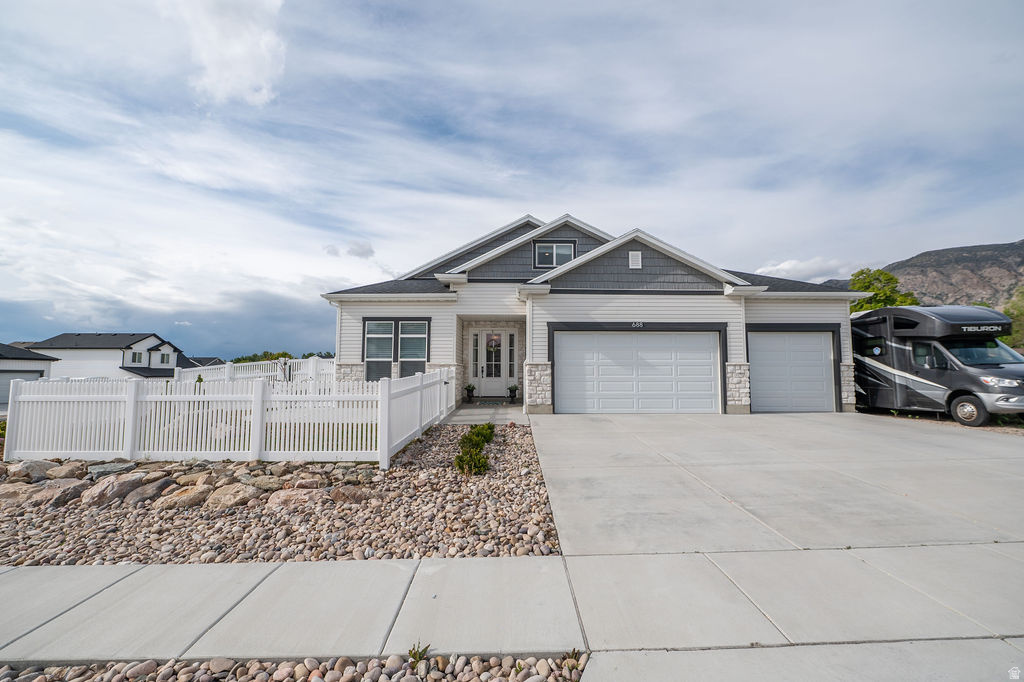 APPLE GROVE - Residential