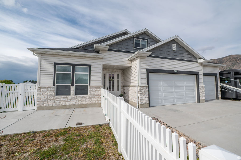 APPLE GROVE - Residential
