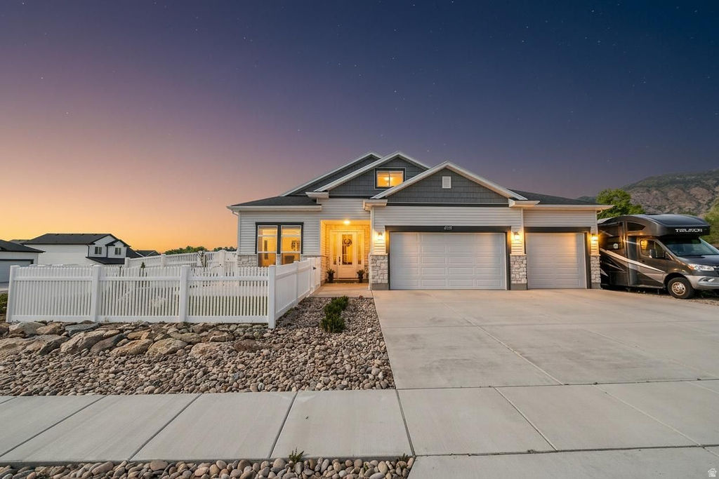 APPLE GROVE - Residential