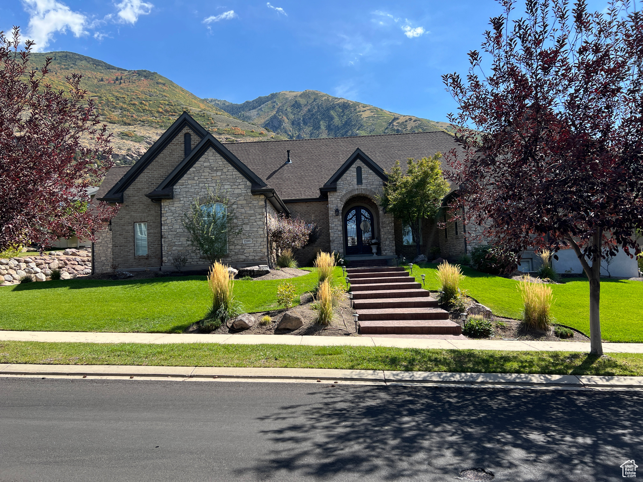 12095 S Milona Dr, Draper, Utah image 3