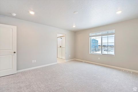 Tiny photo for 57 E BROADWAY DR #1036, Saratoga Springs, UT 84045 (MLS # 2115658)