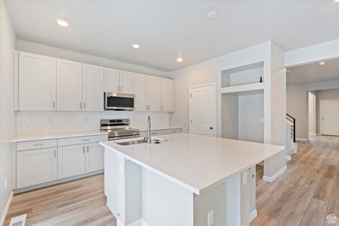 Tiny photo for 57 E BROADWAY DR #1036, Saratoga Springs, UT 84045 (MLS # 2115658)