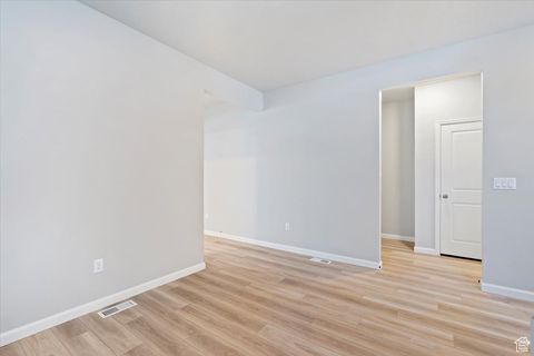 Tiny photo for 57 E BROADWAY DR #1036, Saratoga Springs, UT 84045 (MLS # 2115658)