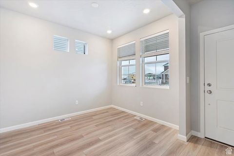 Tiny photo for 57 E BROADWAY DR #1036, Saratoga Springs, UT 84045 (MLS # 2115658)
