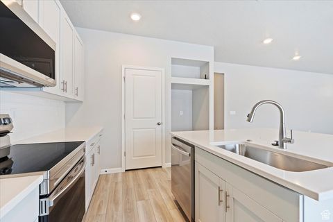 Tiny photo for 57 E BROADWAY DR #1036, Saratoga Springs, UT 84045 (MLS # 2115658)