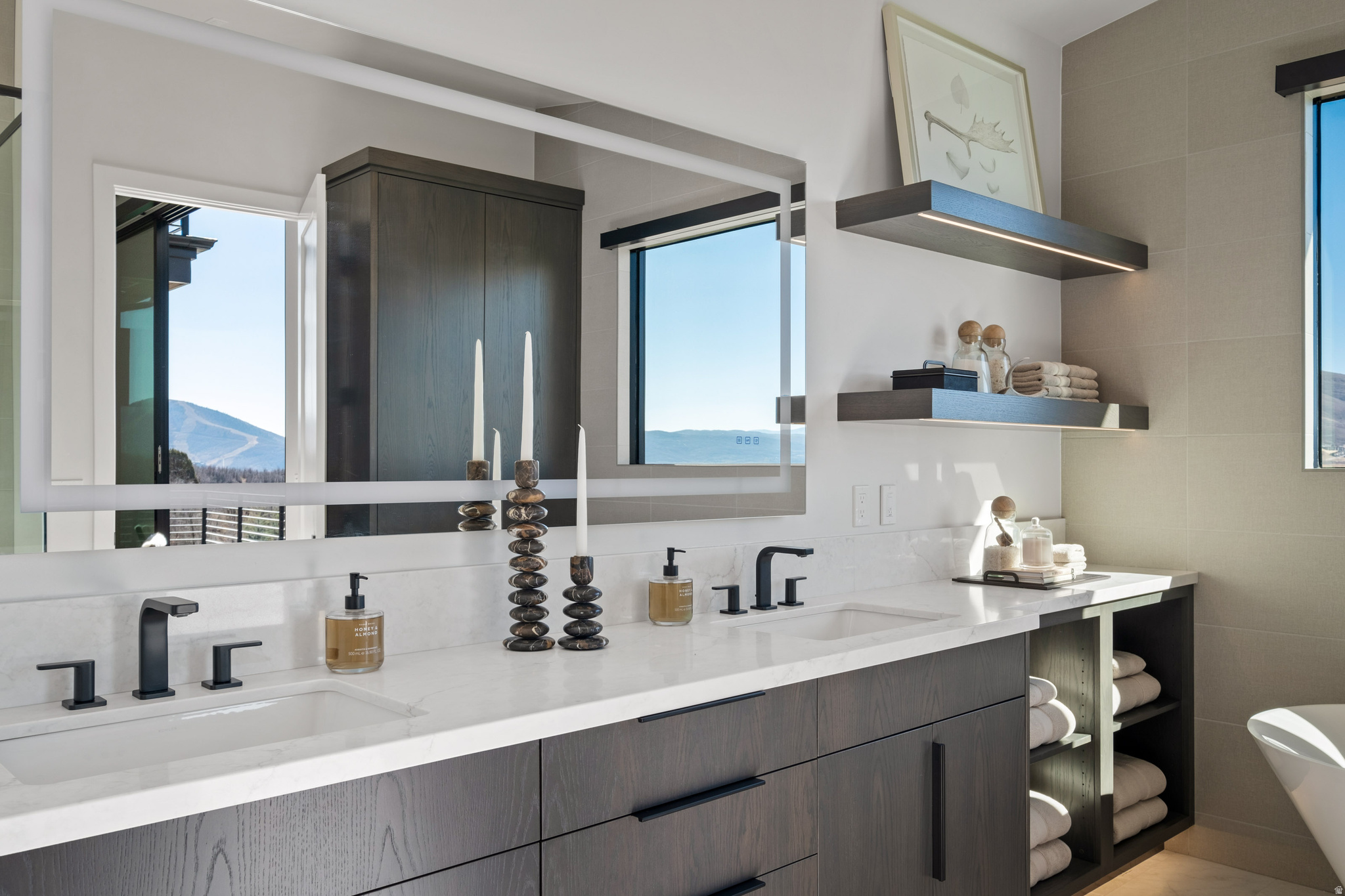 SKYRIDGE MOUNTAIN COMMUNITY - Residential