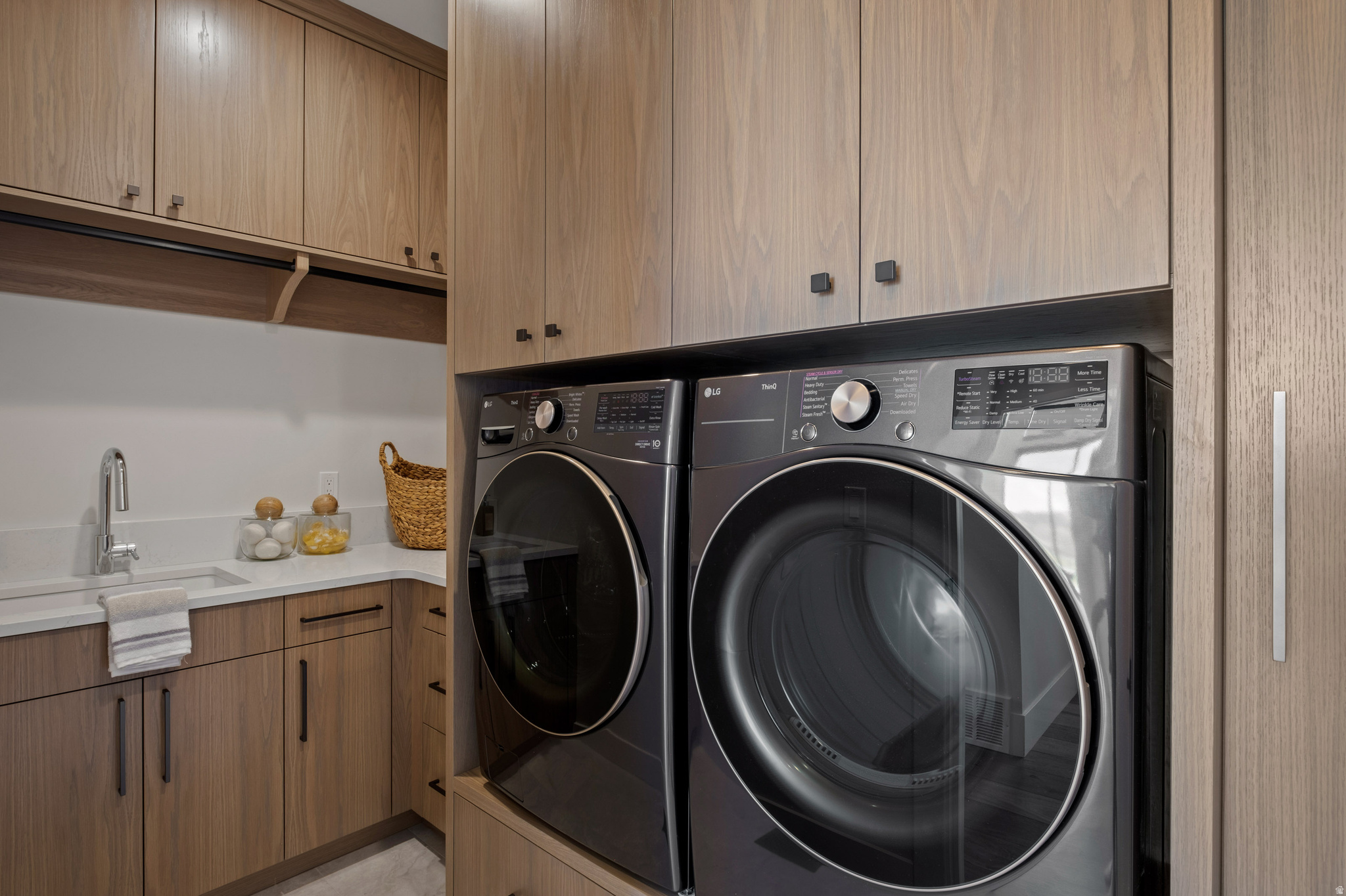 SKYRIDGE MOUNTAIN COMMUNITY - Residential