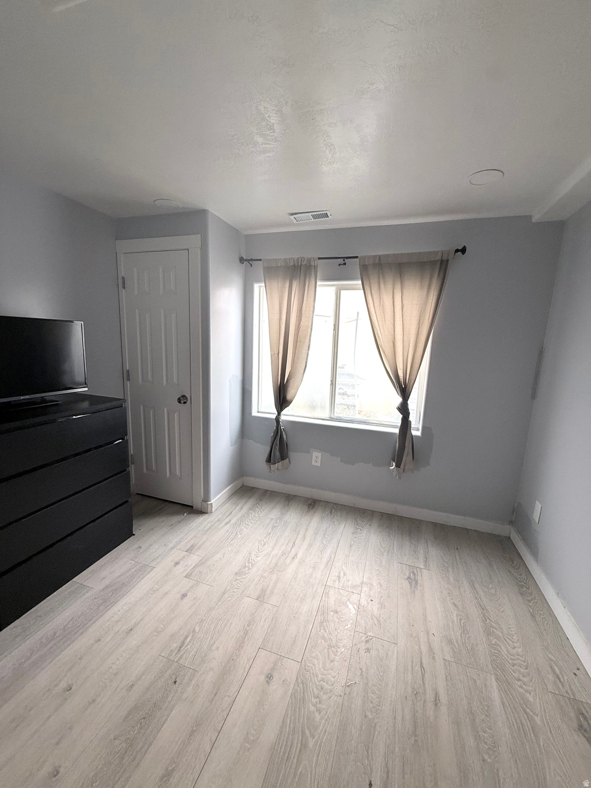 OAKS AT JORDAN HILLS - Residential