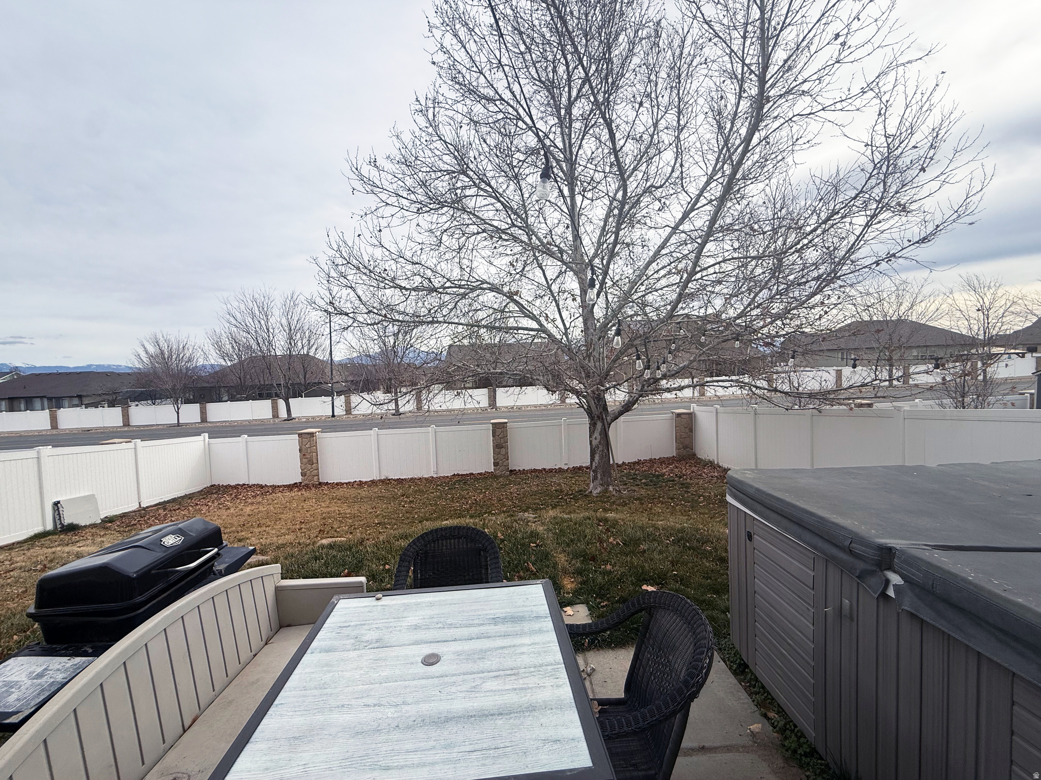 OAKS AT JORDAN HILLS - Residential