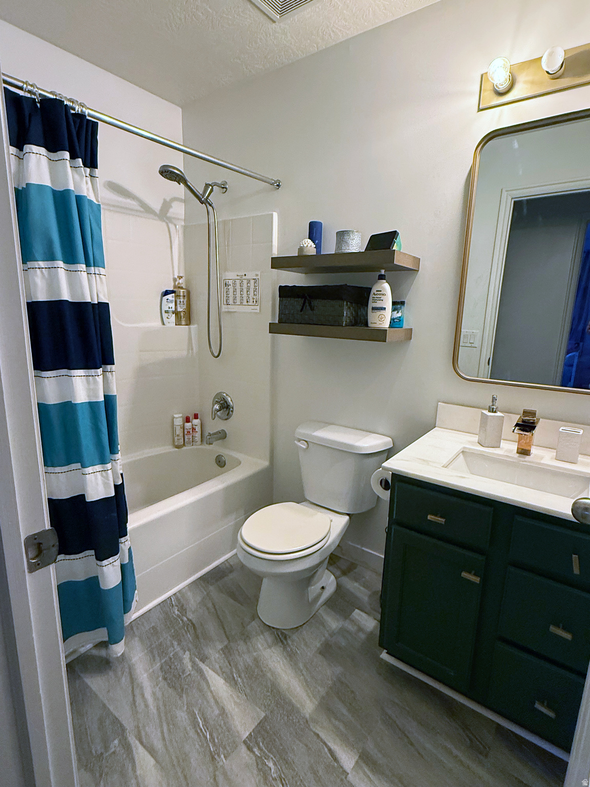 OAKS AT JORDAN HILLS - Residential