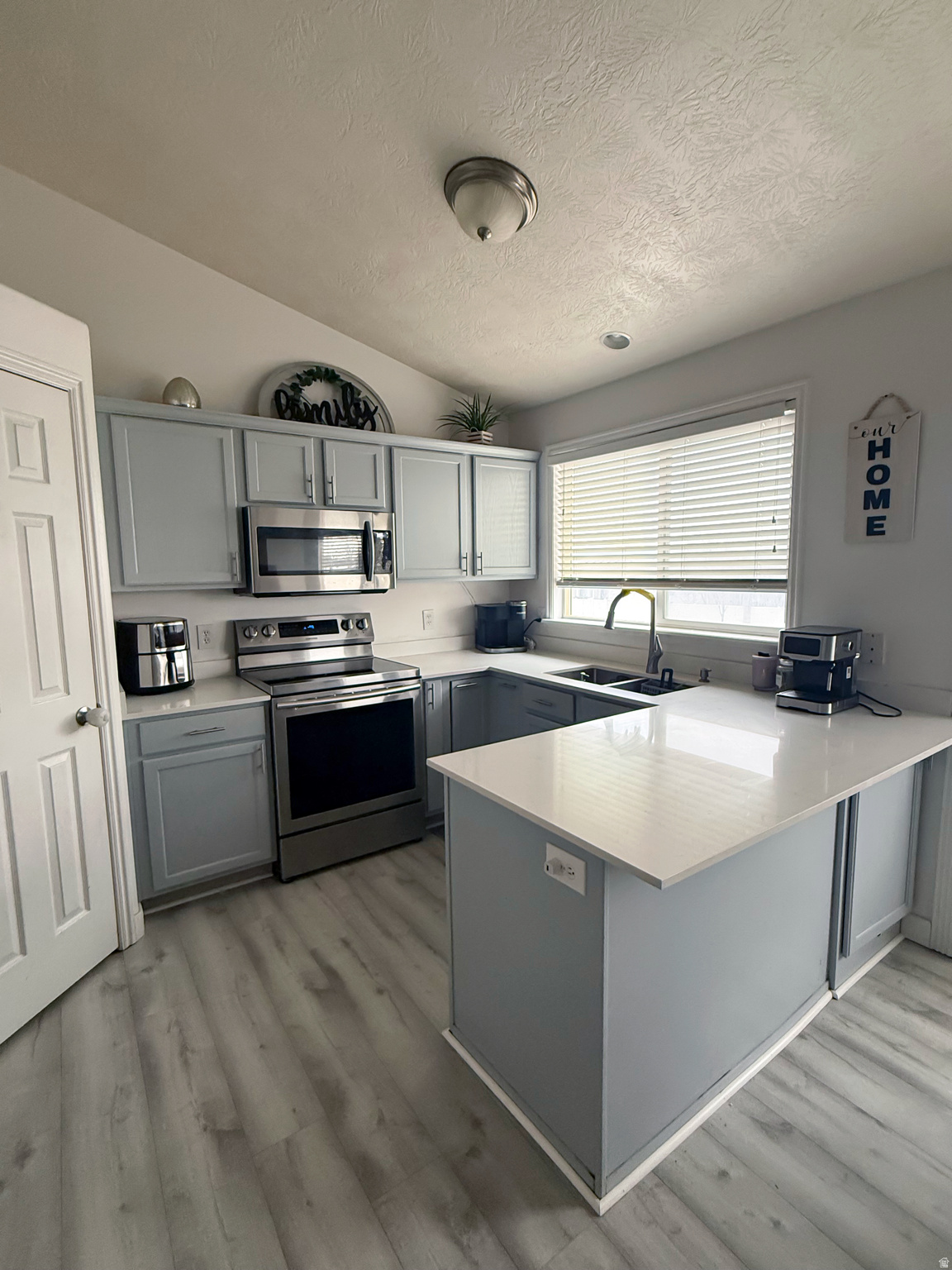 OAKS AT JORDAN HILLS - Residential