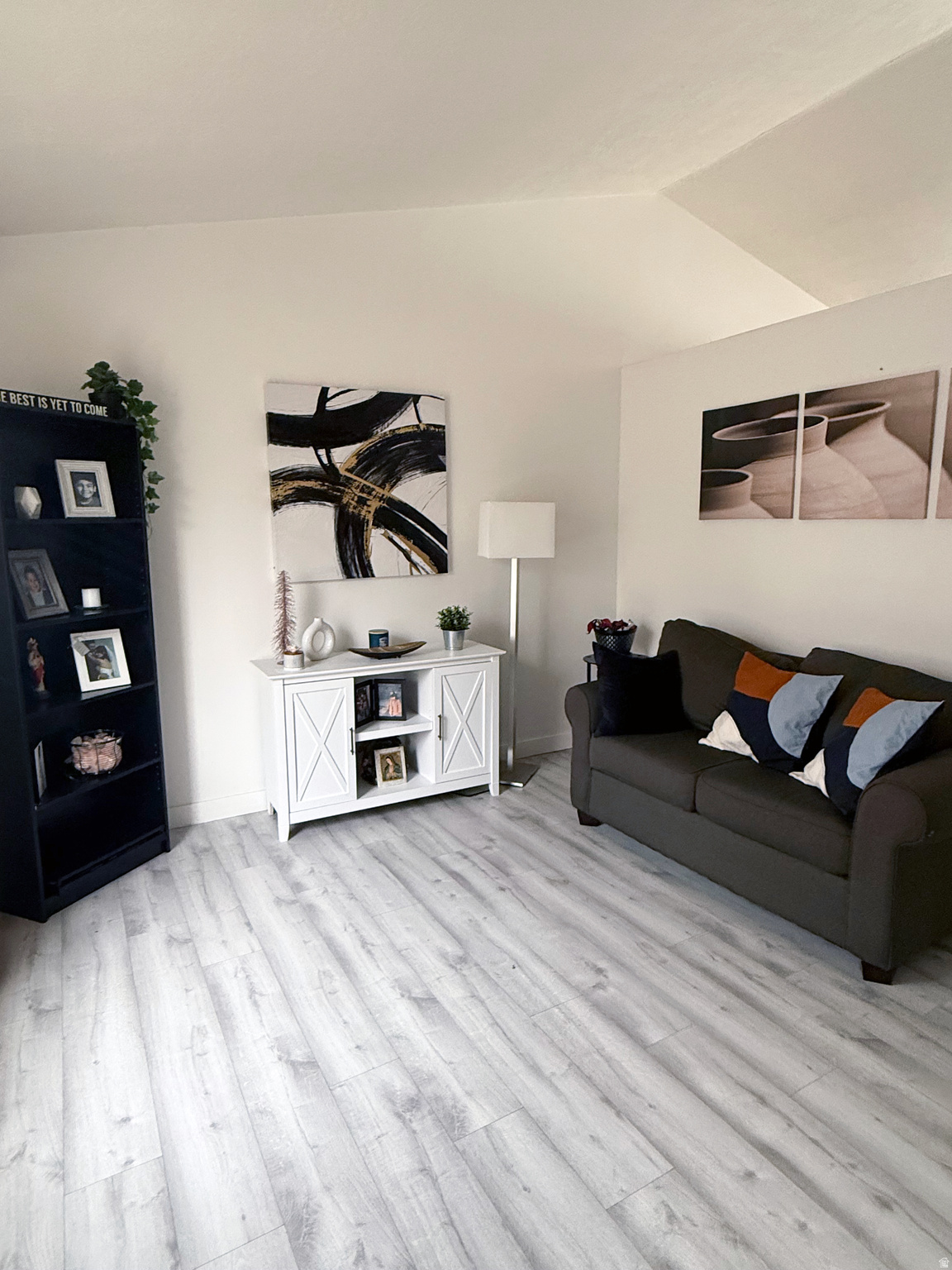 OAKS AT JORDAN HILLS - Residential