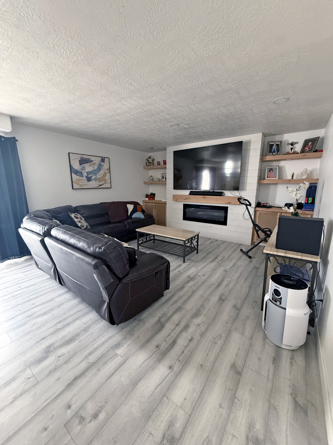 OAKS AT JORDAN HILLS - Residential