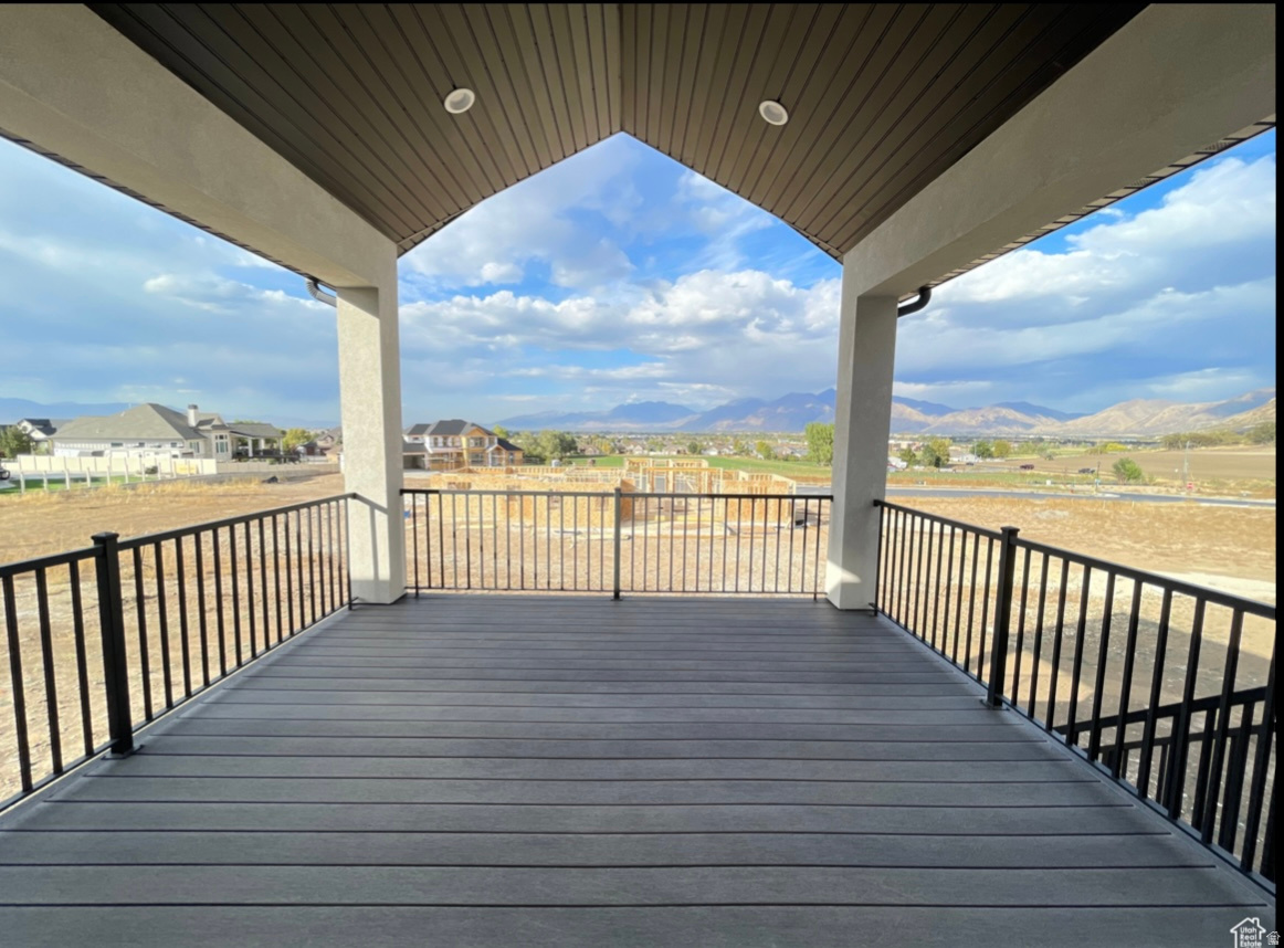 FOOTHILLS RIDGE - Residential