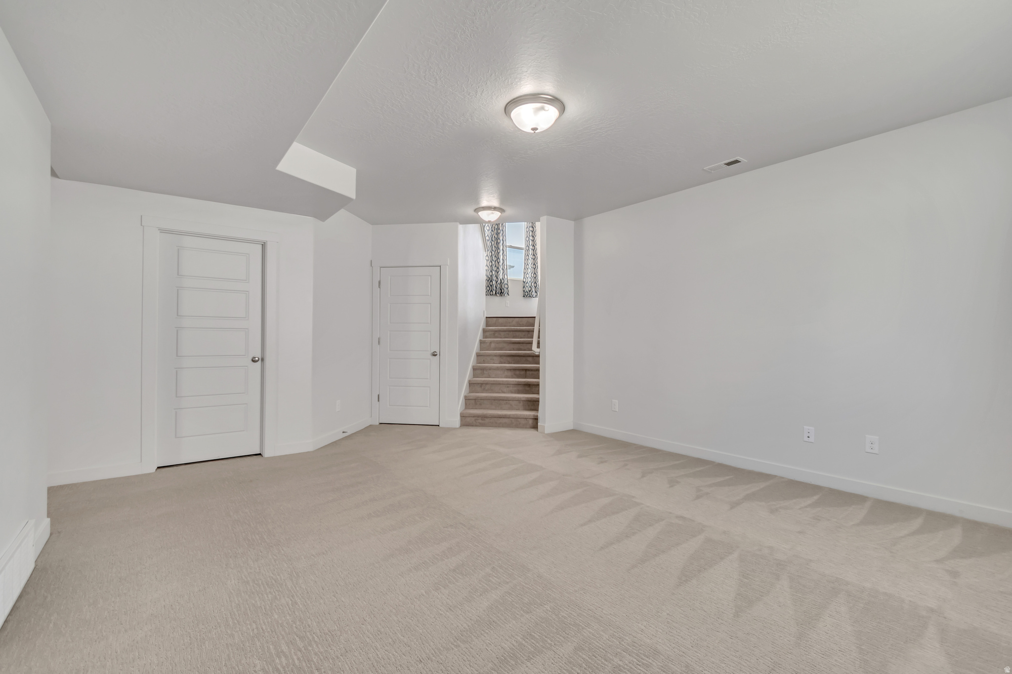 OVERLAND - Residential