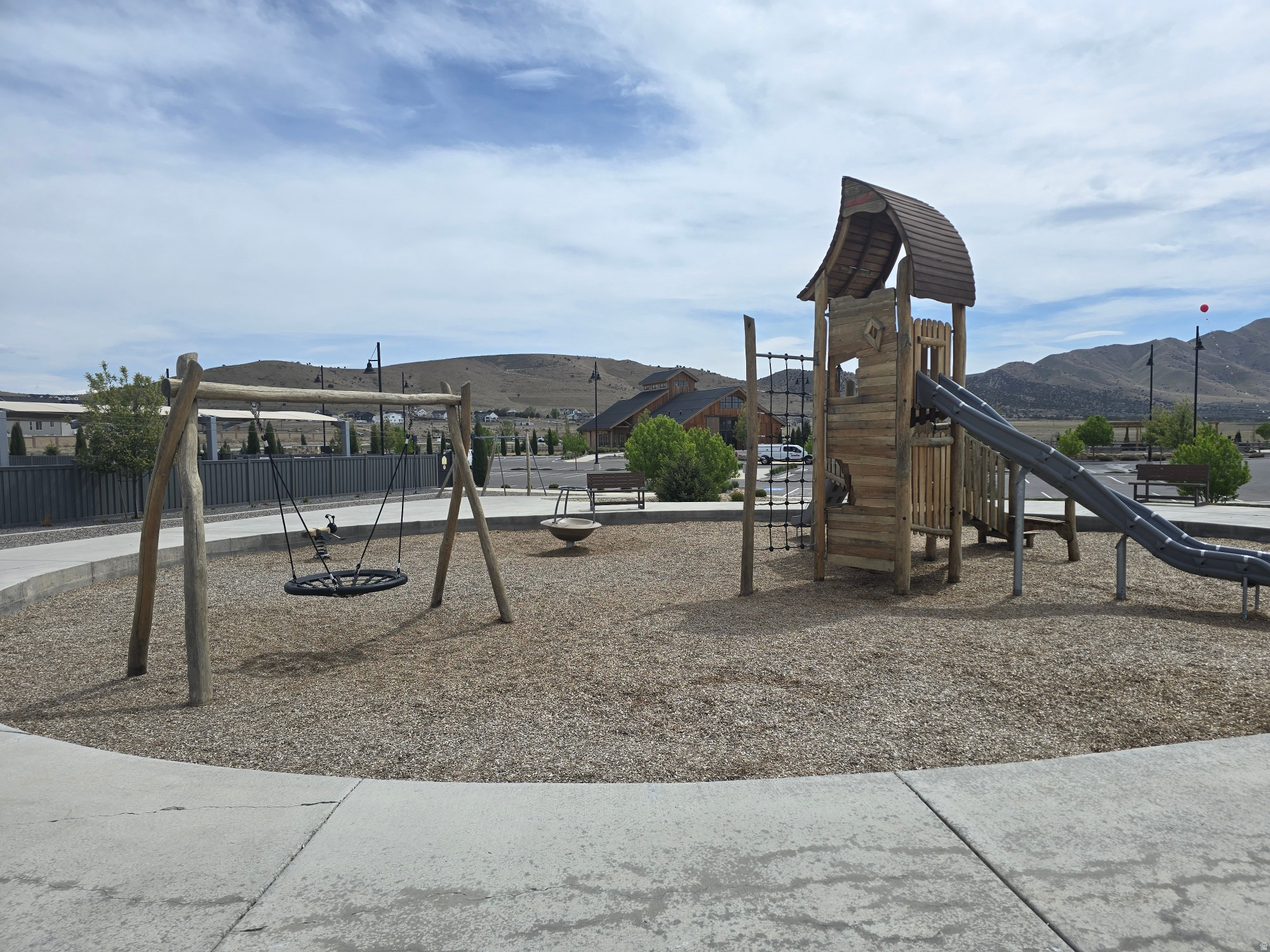 OVERLAND - Residential