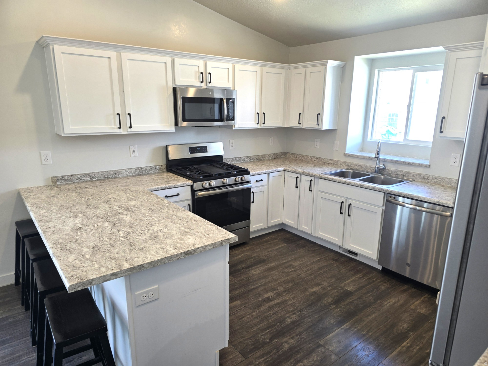 OVERLAND - Residential