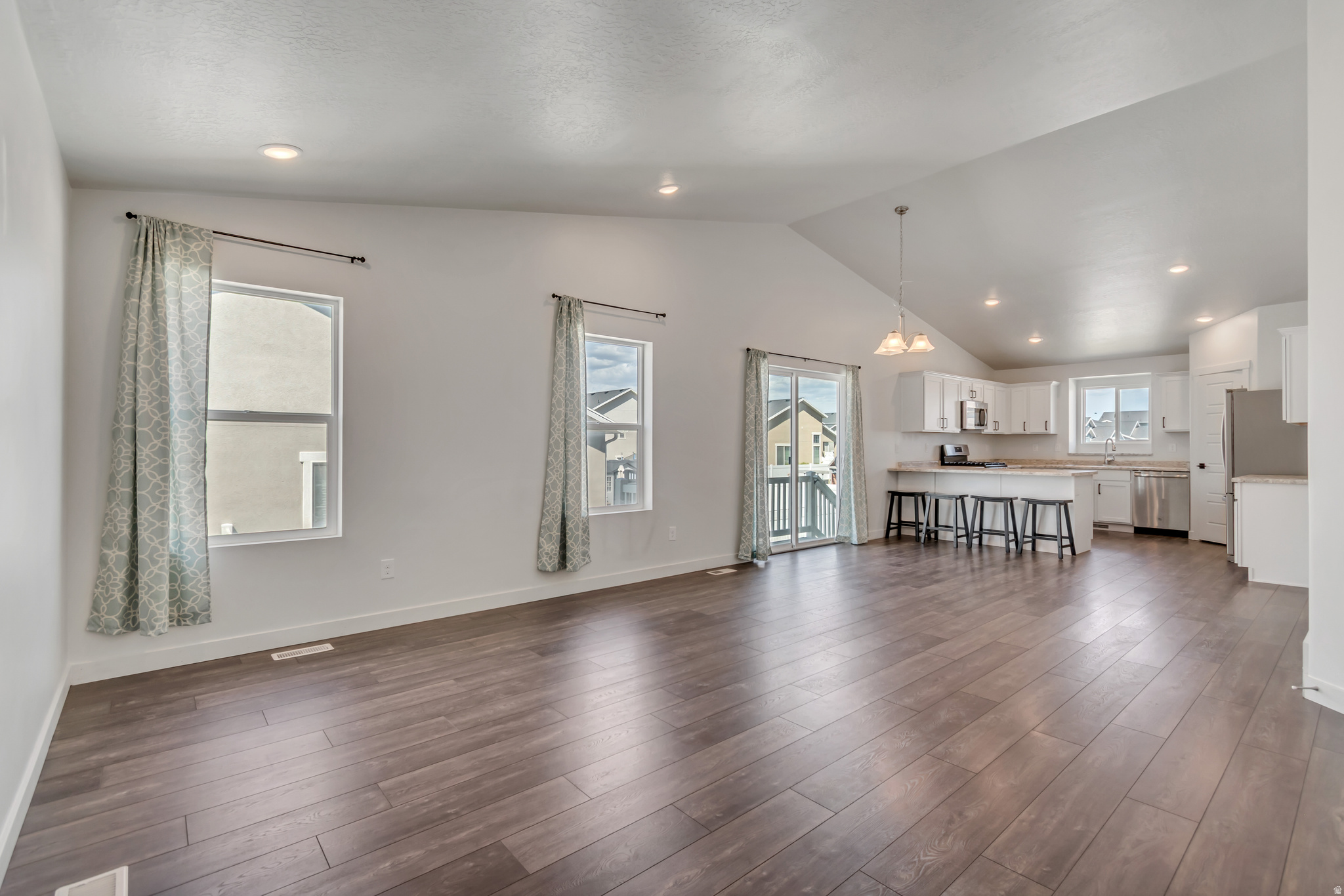 OVERLAND - Residential