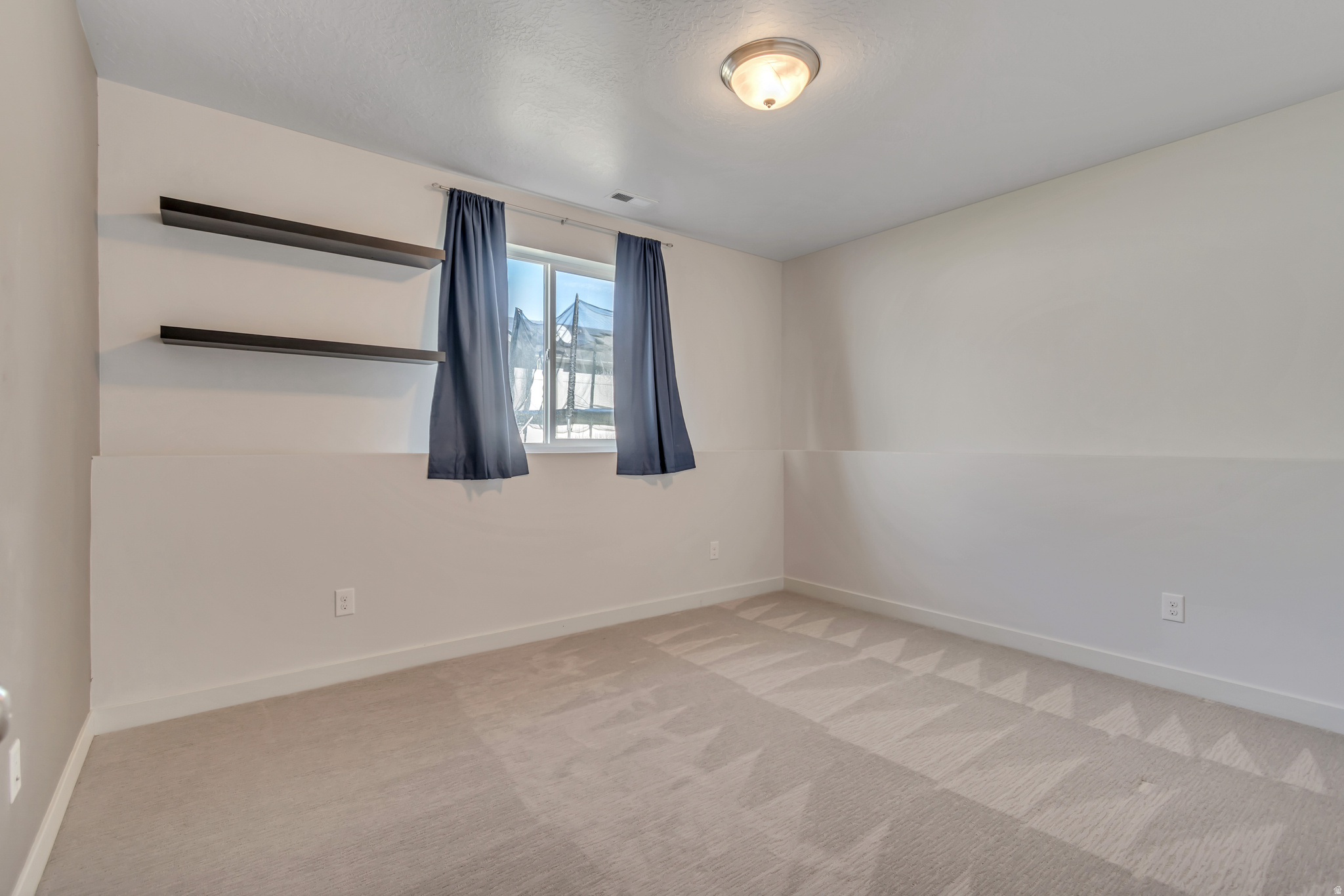 OVERLAND - Residential