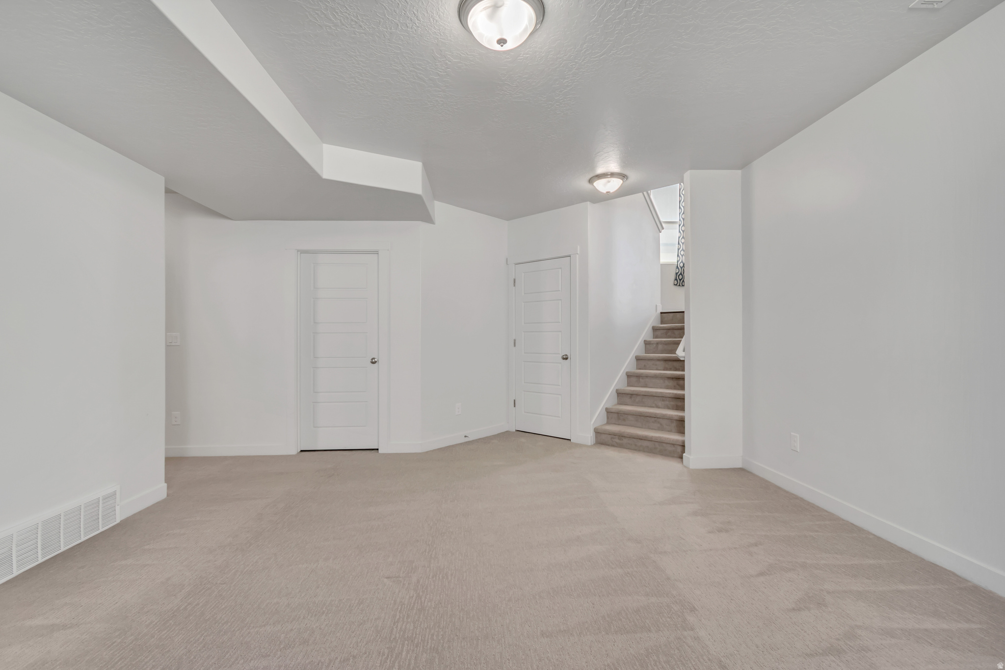 OVERLAND - Residential