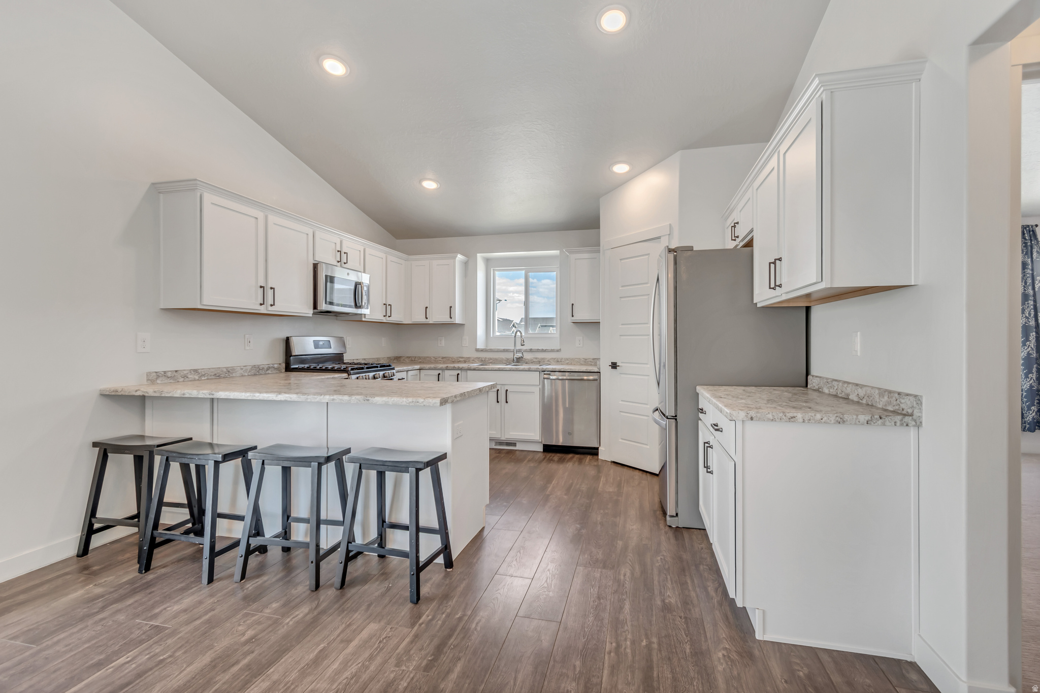 OVERLAND - Residential