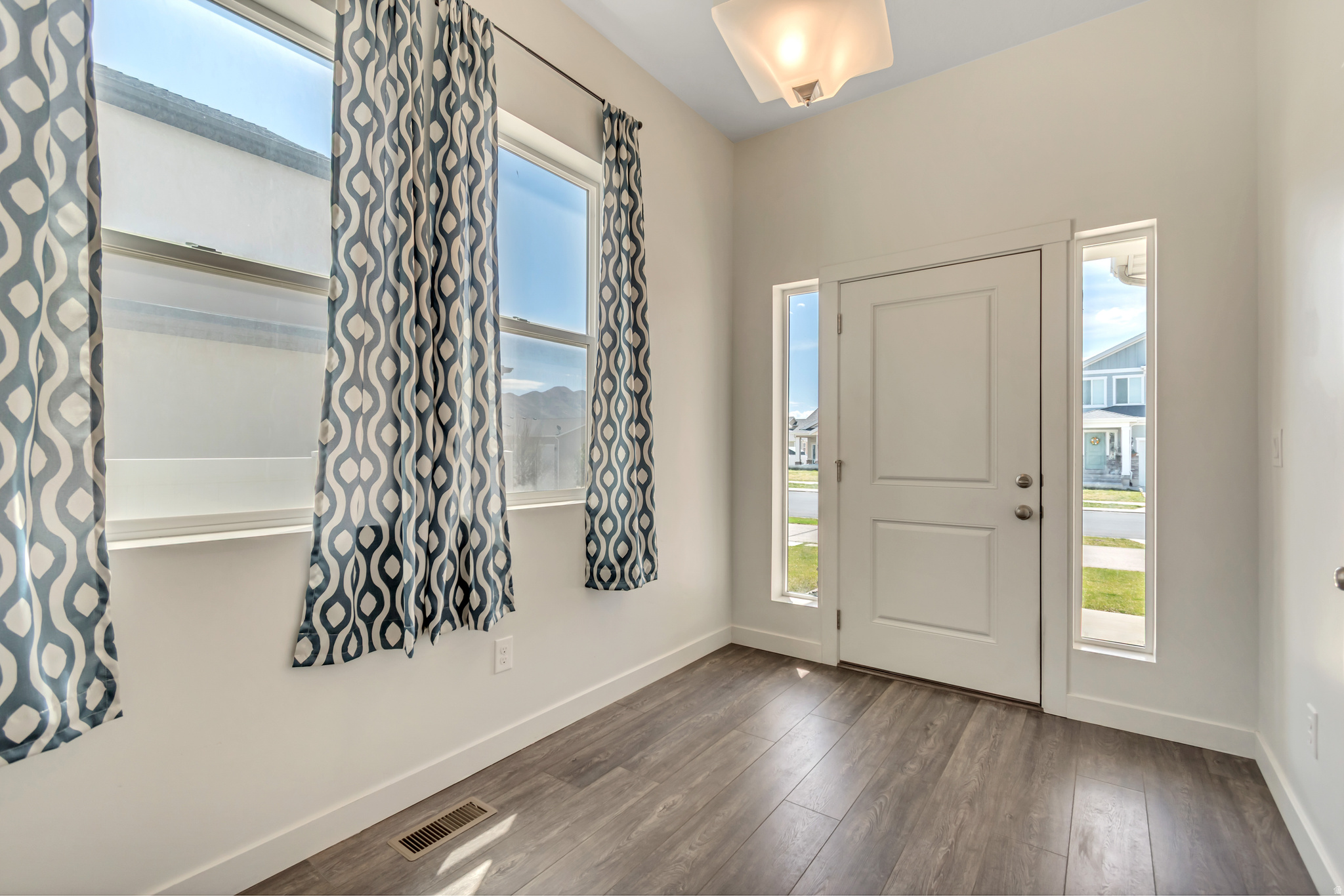 OVERLAND - Residential